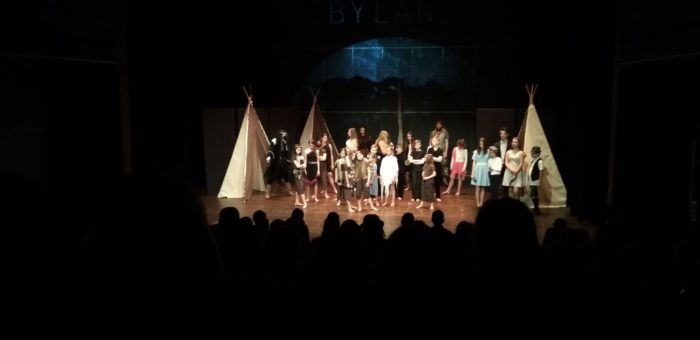 Pierwszoklasiści w Teatrze Łejery
