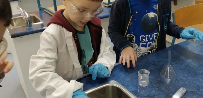 Warsztaty chemiczne | Klasa 1C