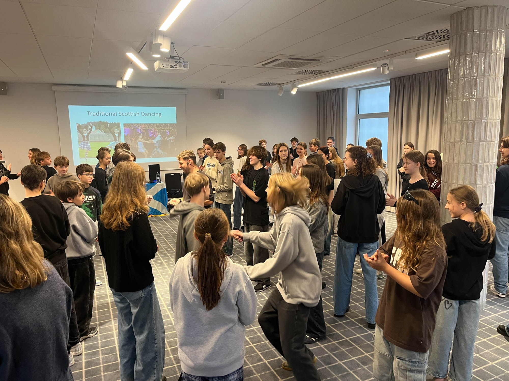 Krata, taniec i dudy: szkocka przygoda klas dwujęzycznych